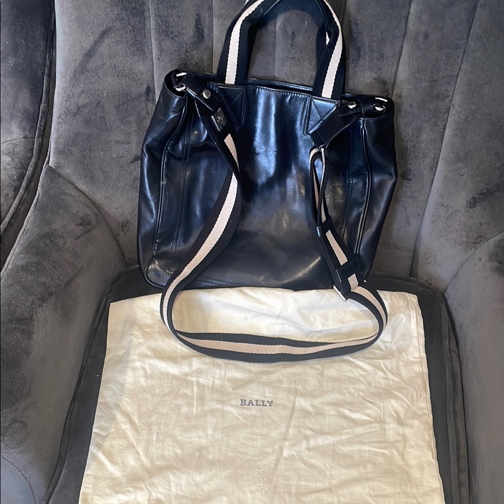 Bally Black Leather Toteo Bag